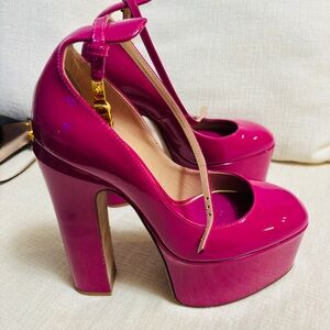 Valentino Garavani Fuchsia Platform Heels